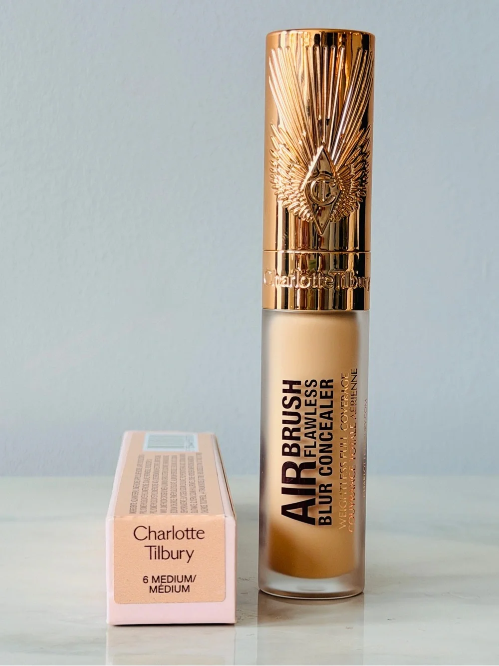 6Medium Charlotte Tilbury Airbrush Flawless Blur Concealer
